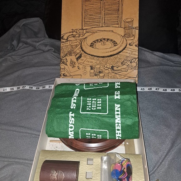 GAME NIGHT FUN! VERY VINTAGE - Beautiful and fun Western Game set Circa 1970 - Picture 8 of 9